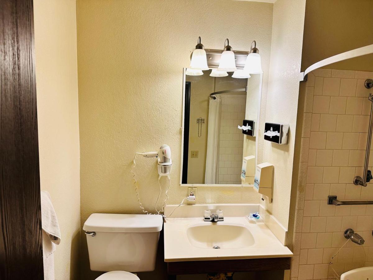 Rodeway Inn Winslow I-40 Экстерьер фото