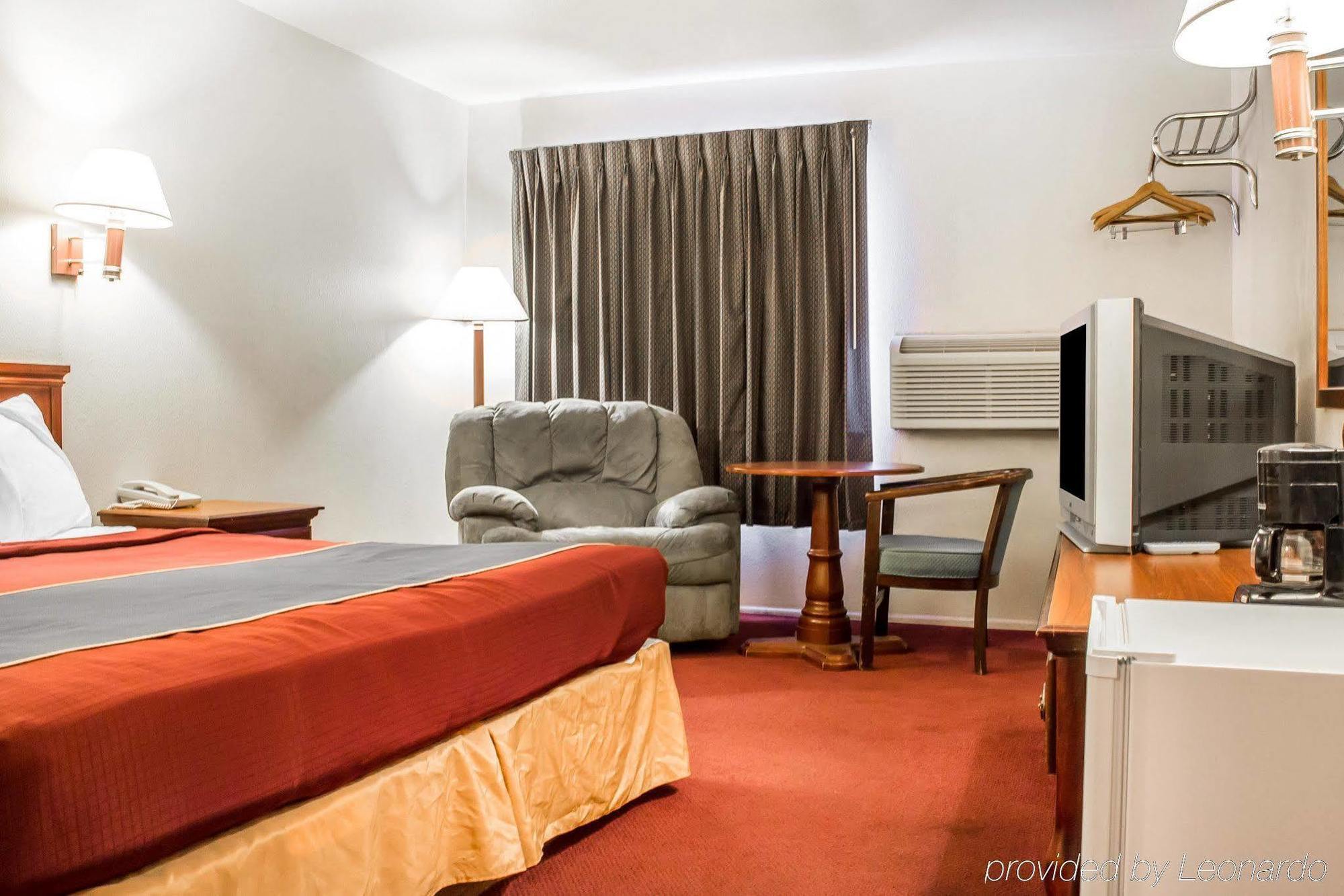Rodeway Inn Winslow I-40 Экстерьер фото