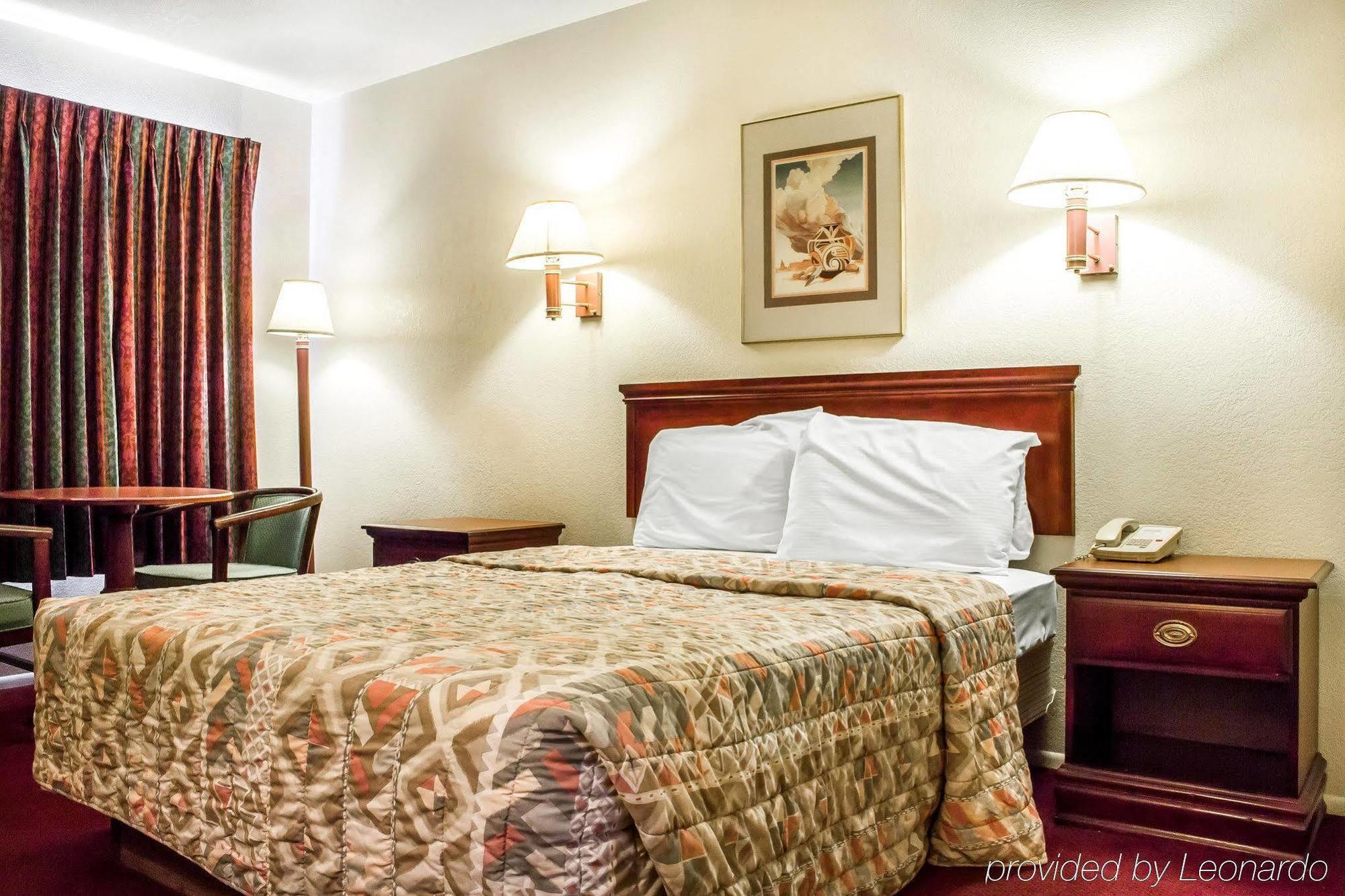 Rodeway Inn Winslow I-40 Экстерьер фото