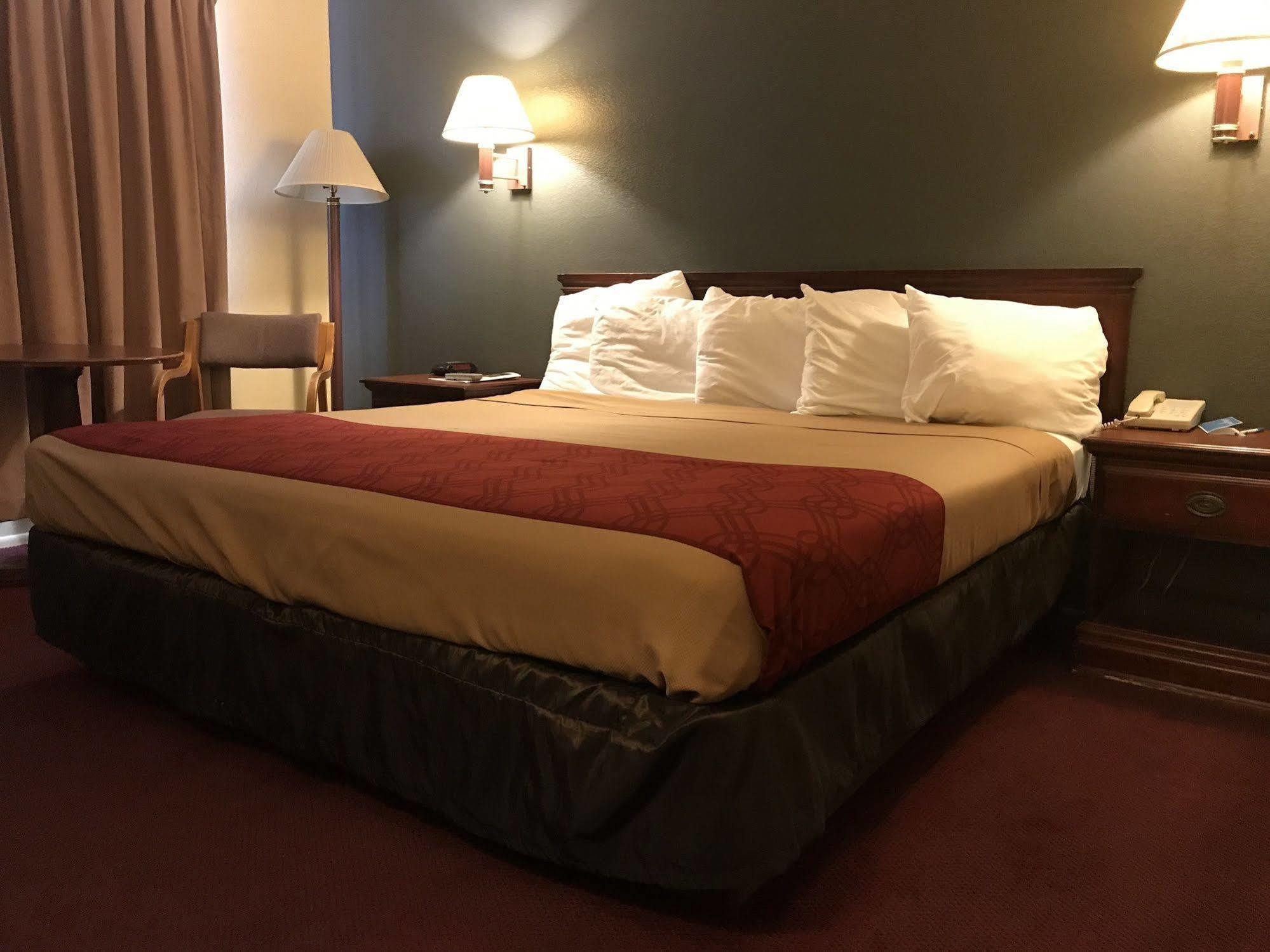 Rodeway Inn Winslow I-40 Экстерьер фото